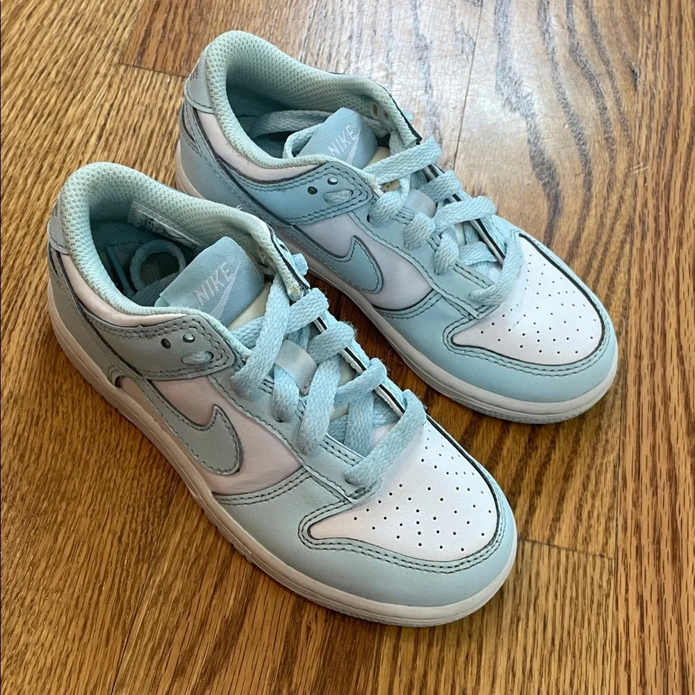 Kid’s Nike Dunk Low White/Glacier Blue Sneakers/Shoes. Size 12C.